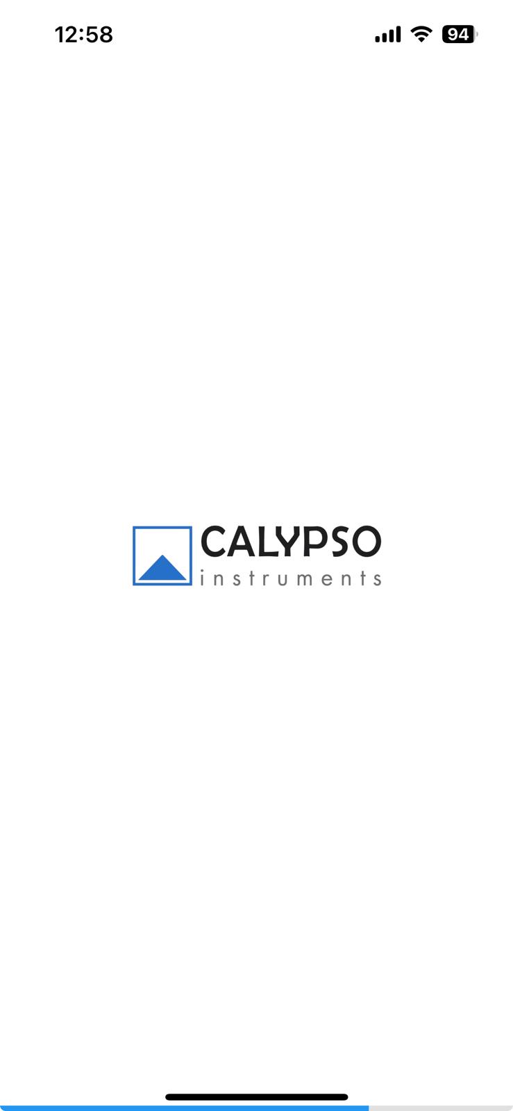 Teléfono móvil mostrando el logo de Calypso Instruments